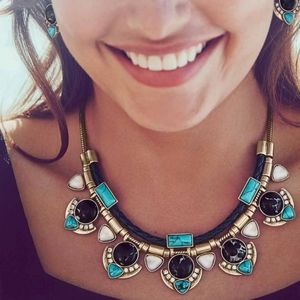 Capri Convertible Statement Necklace